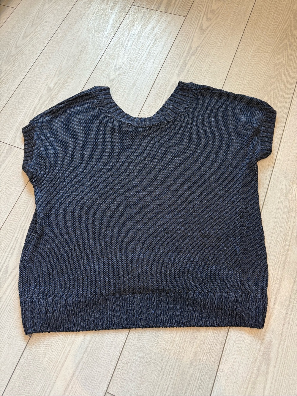 Club Monaco knit short sleeve sweater metallic navy blue medium holiday cozy
